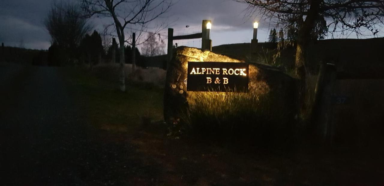Alpine Rock B&B Bed & Breakfast Te Anau
